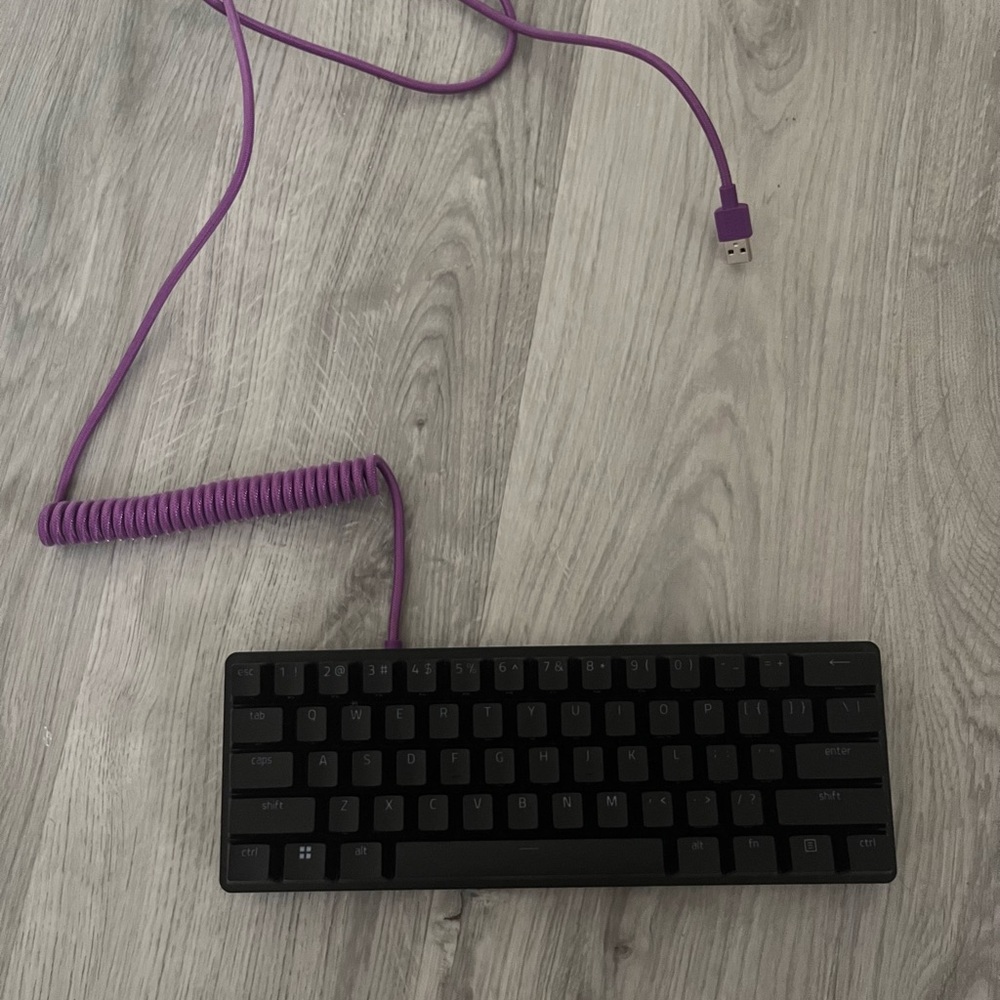 Razer Huntsman mini 60% black with purple switches